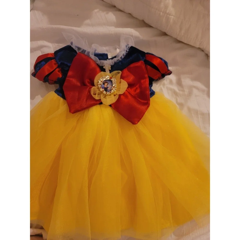 Disney Snow‎ White Baby Costume 6-12 Months Halloween Play Clothes